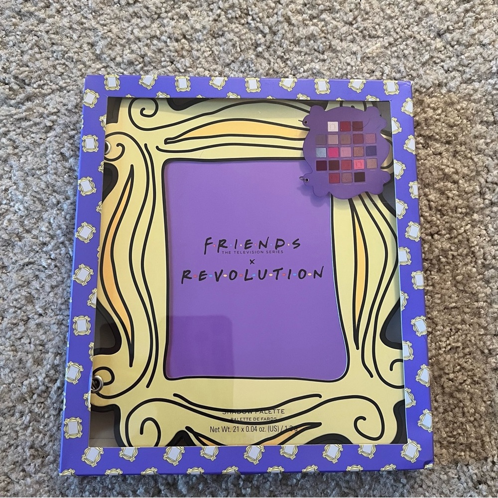 Friends Makeup Revolution Eyeshadow Palette